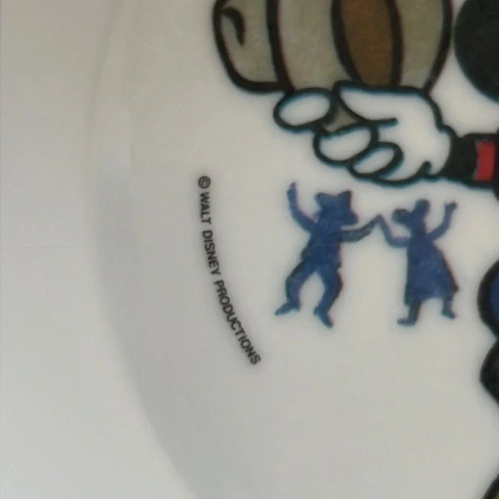 Vintage Cowboy Mickey Mouse plastic bowl. Walt Disney productions. - Picture 5 of 6